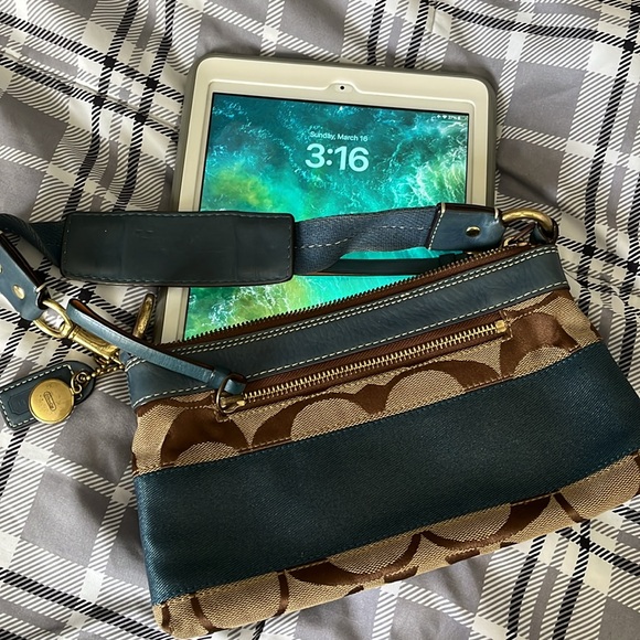 COACH #DO6W-10120 DEMI BAG - Picture 12 of 12